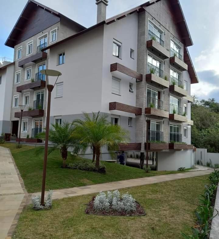 Apto Top , Otima Localizacao , Novinho Completo , Wifi, Ar Condicionado, Playground, Vaga Garagem Coberta Gramado Exterior foto